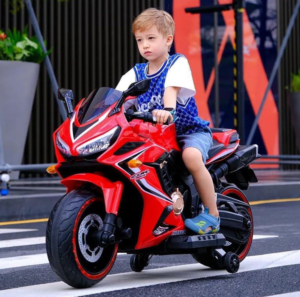 HONDA BIKE 1-12 AGES - Image 2